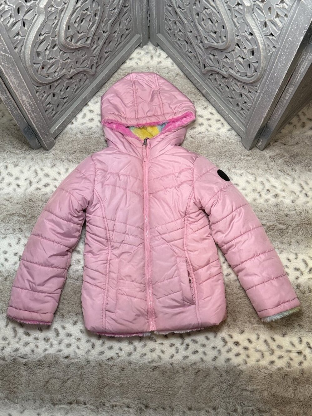Madden Girl reversible rainbow faux fur puffer jacket size 6 magical fairycore